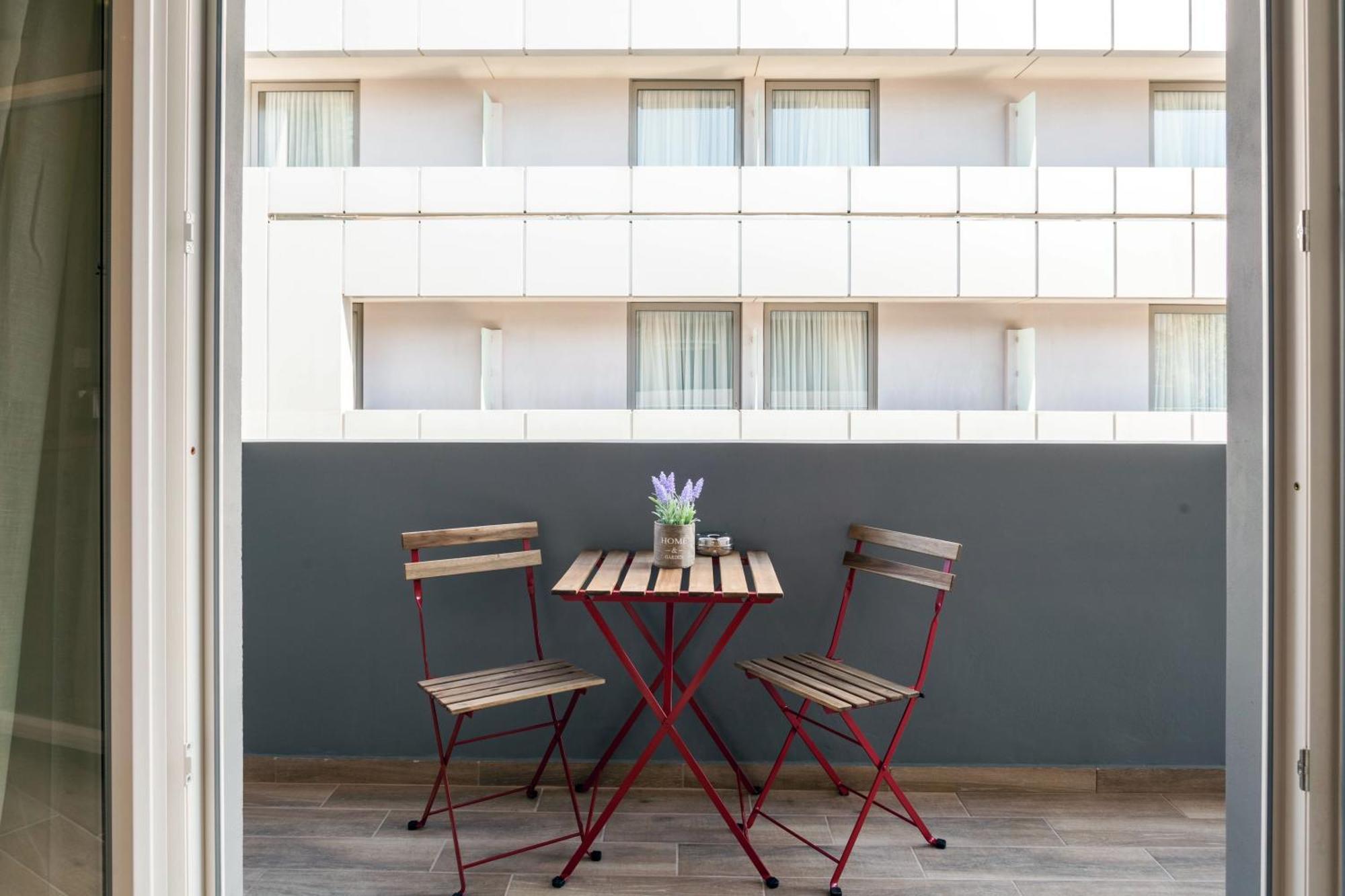 Raise Heraklion Boutique Apartments מראה חיצוני תמונה
